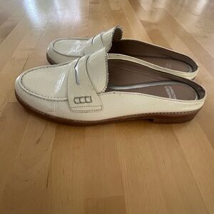 Johnston & Murphy Cream Loafers for Women 8 1/2